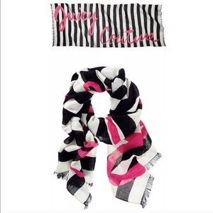 Juicy Couture scarf